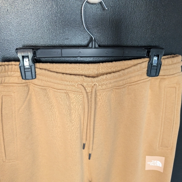 The North Face Joggers Sweatpants Men's BNWT - Picture 5 of 13